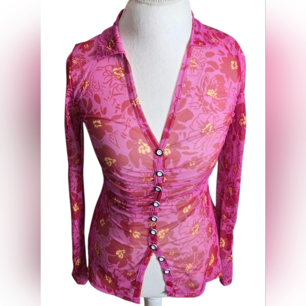 🌸 Shear Floral Pink Button-Up Women's Top Sz M